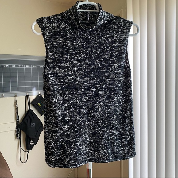 Sleeveless Mock Turtleneck Black White Speckled Knit Sweater Size Large - Picture 9 of 10